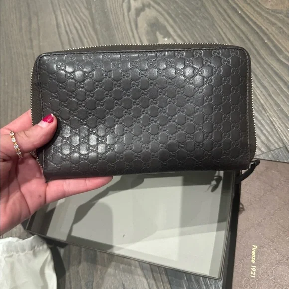 Authentic Gucci Wallet Brown - Picture 7 of 10
